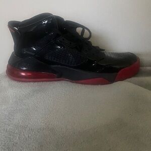 Black and red Jordan Mars 270